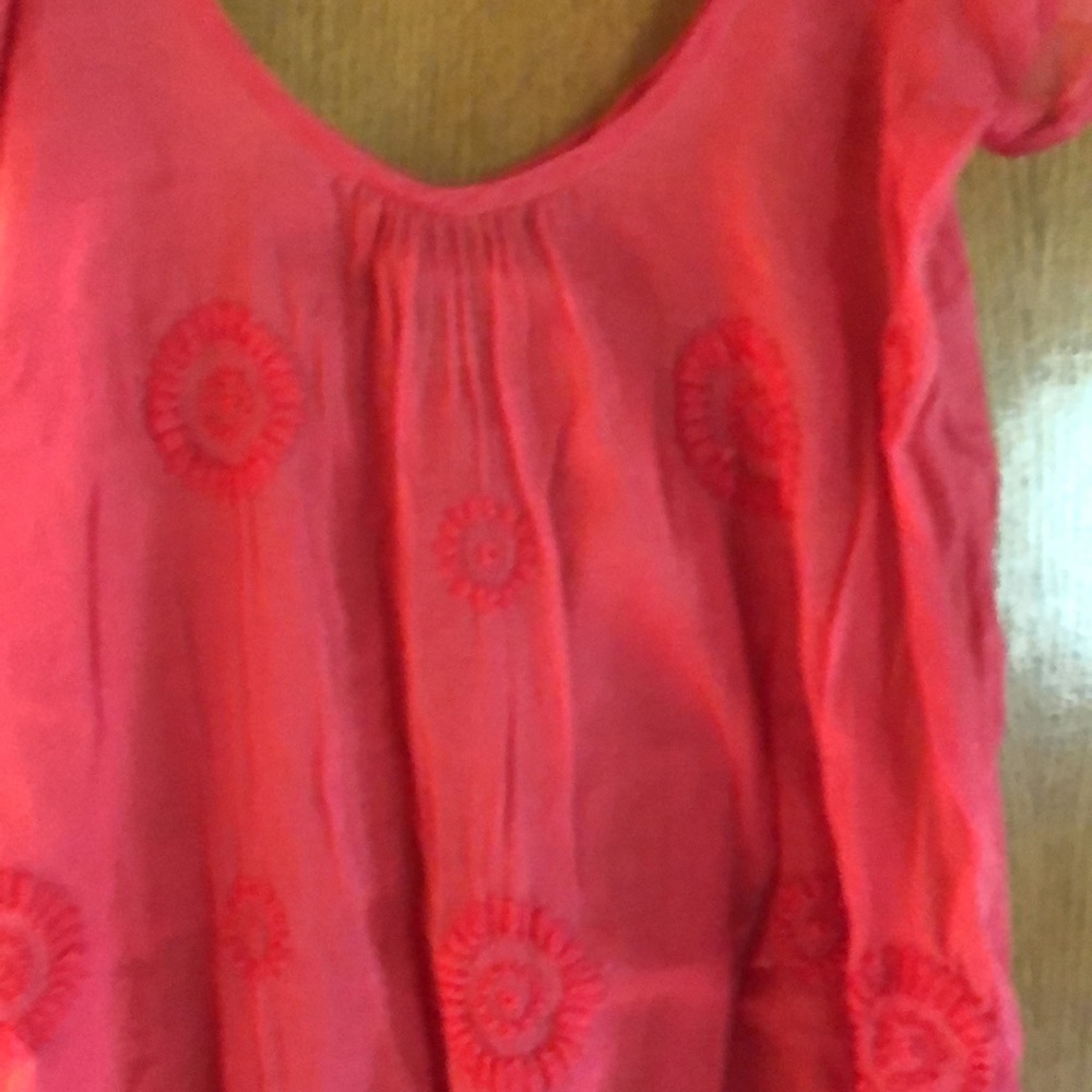 Cute cover-up - Picture 2 of 3